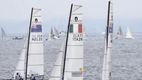 穆裏尼奧狂怒：巅峰较量被裁判与VAR干预破坏